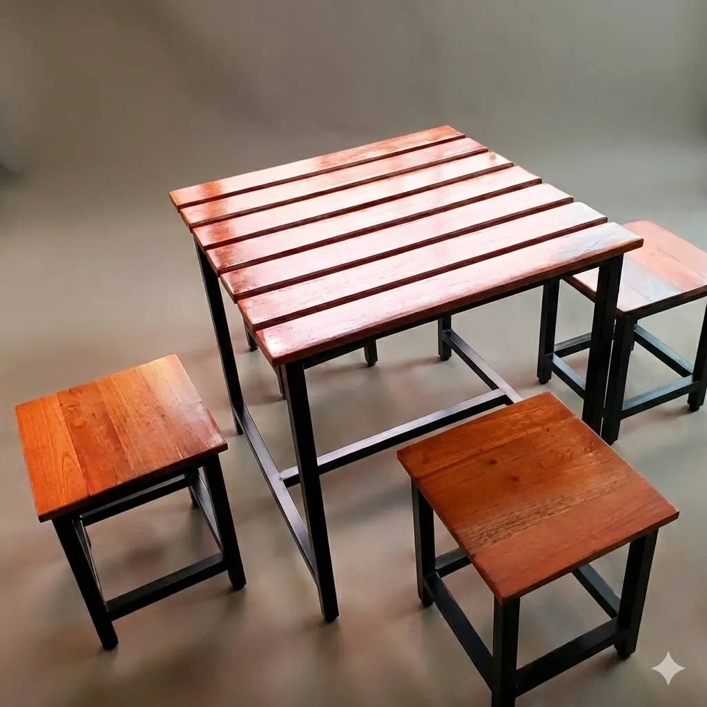 โต๊ะอาหารไม้เต็ง 4 ขา พร้อมเก้าอี้.webp