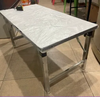 โต๊ะพับหน้าฟอเมก้าขาว / เมลามีนขาว TOP หนา 25 มม. ขาเหล็กใหญ่ 1.5×1.5 นิ้ว ชุบโครเมียม