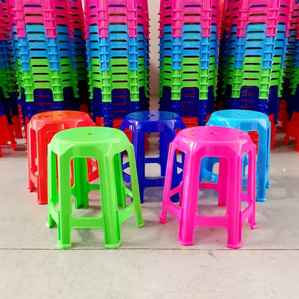 เก้าอี้พลาสติกเกรด A 6 ขา แบบไม่มีพนักพิง