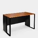 โต๊ะทำงานขาเหล็ก หนา 1.2 มม. หน้าเมลามีนลายไม้ หนา 25 มม. (มีแผ่นบังตา)