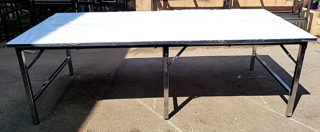 โต๊ะพับหน้าฟอเมก้า / เมลามีน TOP หนา 25 มม. โครงขาเหล็กพับได้ 3 ขา ชุบโครเมี่ยม